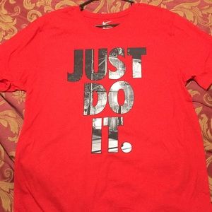 Nike t-shirt